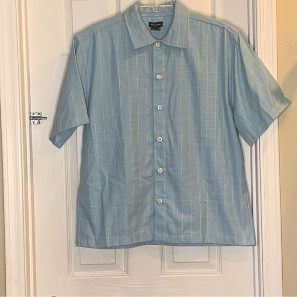 Urban Outfitters Standard Cloth Button Down Shirt Size Medium - Picture 12 of 13